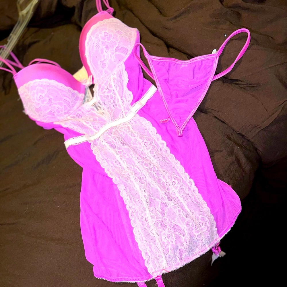 Beautiful color, comfortable for that special occasion or just to go to bed!!